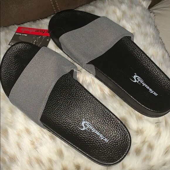 Active  black and white slides - Picture 1 of 3